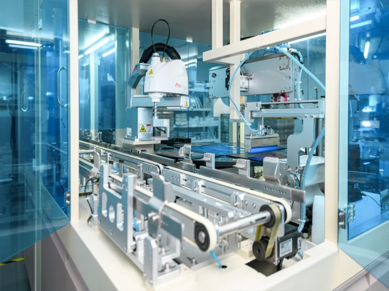 Dust-free production workshop for AG glass silk-screen printing