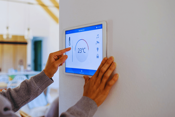 Smart Home & IoT